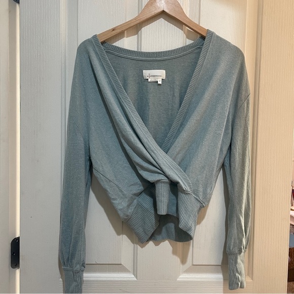 Anthropologie Rocio Surplice Top Sweatshirt Sweater Size Xs Blue Euc Anthro - Picture 5 of 9